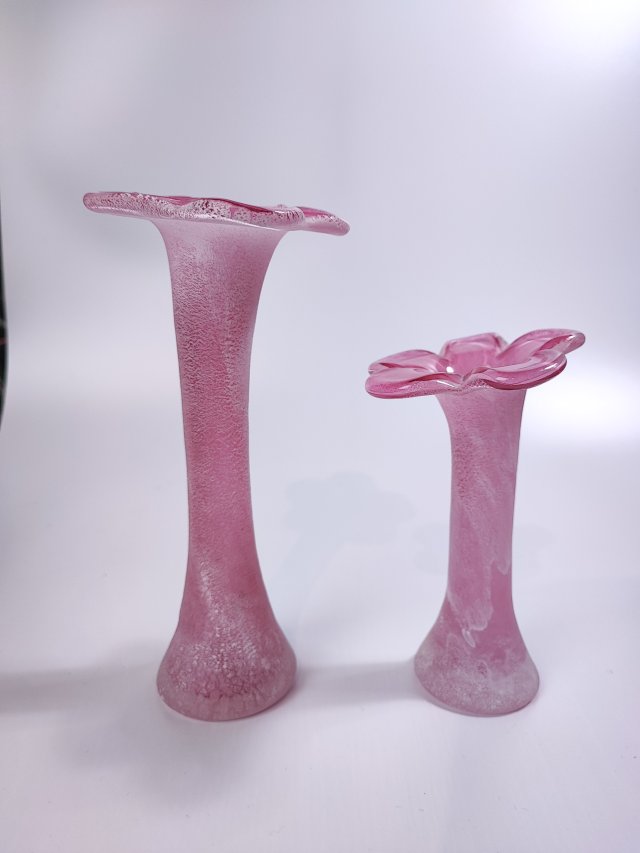 Różowe czeskie wazoniki artystyczne, szkło mrożone, lata 70