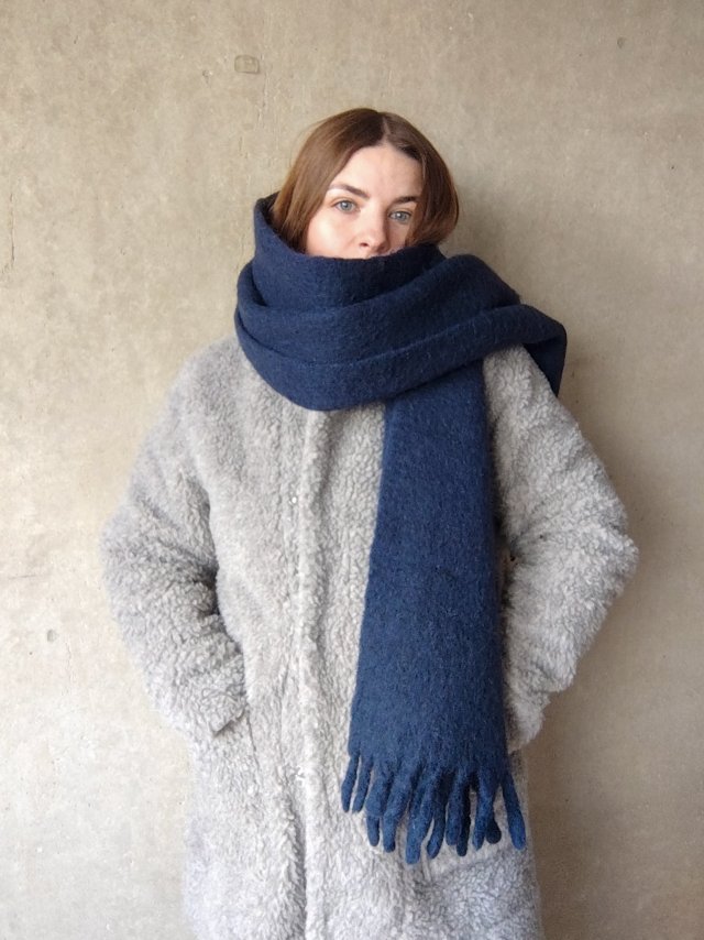 Gruby ciepły wełniany wełna parzona szalik z frędzlami granatowy
