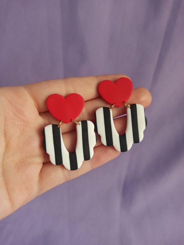 Kolczyki z gliny polimerowej czarnobiałe paski
