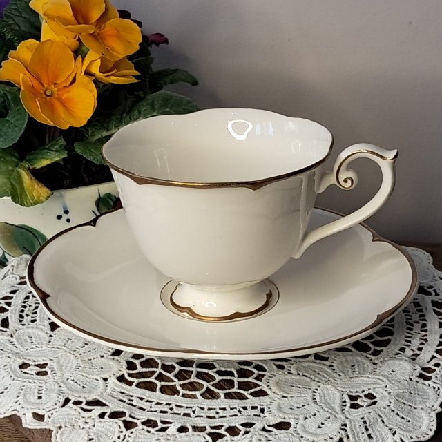 Przedwojenna porcelana Petrus Regout Maastricht filiżanka i spodek