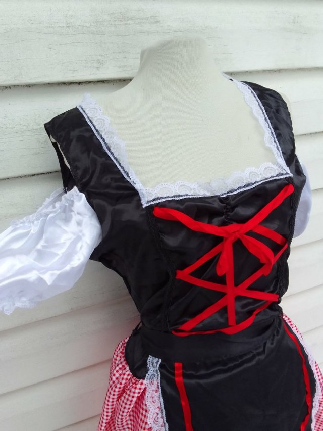 FARTUSZEK KELNERKI - PRZEBRANIE NA KARNAWAŁ