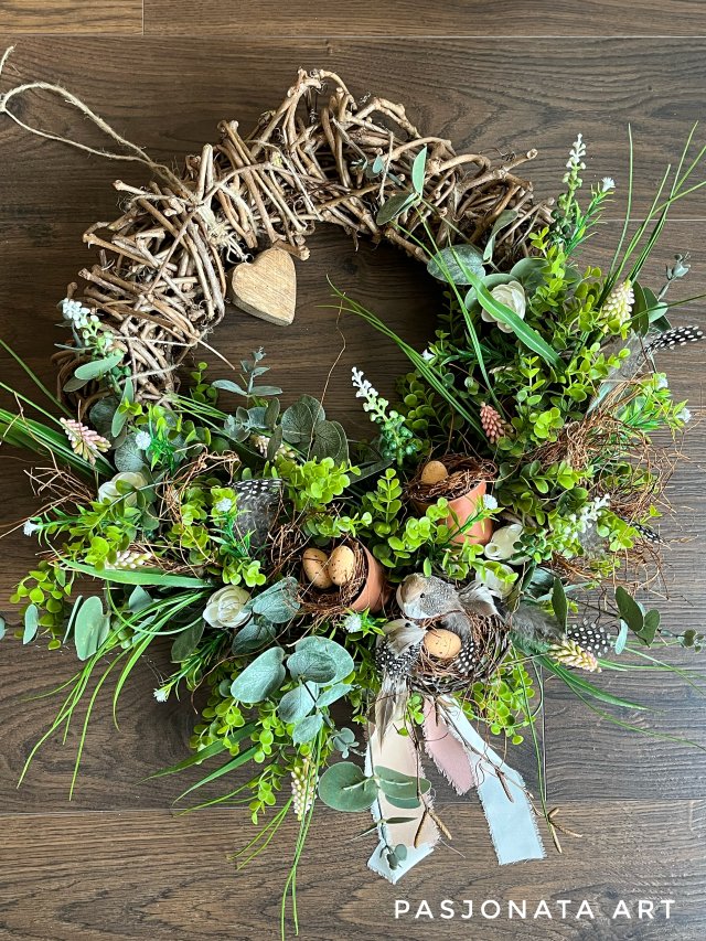 Wianek wiosenny na drzwi  hand made