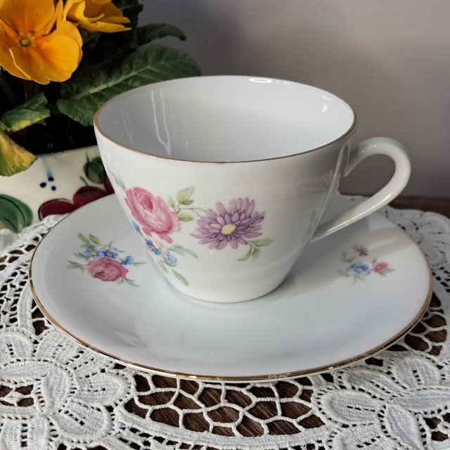 Filiżanka Seltmann Weiden Bavaria vintage porcelana kwiatowa