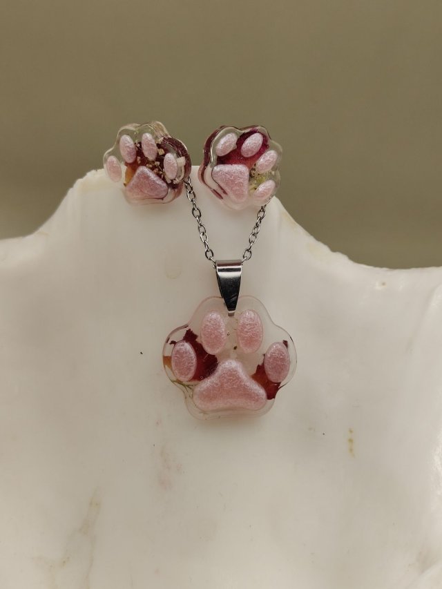 Różane Łapki – Komplet Biżuterii z Motywem Kociej Łapki