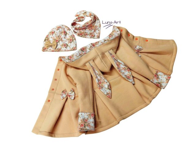 Komplet płaszczyk z uszami oraz czapka i chustka r.80/86