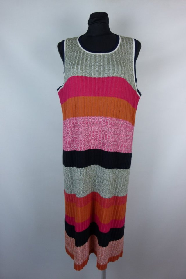 Next dzianinowa sukienka przed kolano 22 / 50