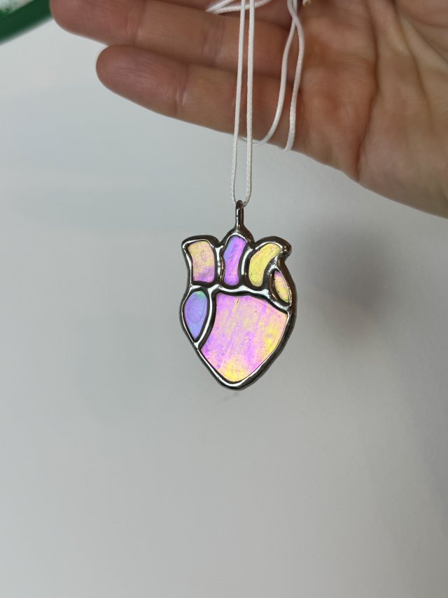 NASZYJNIK SZKLANY ANATOMICZNE SERCE WISIOREK WITRAŻ