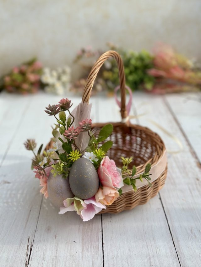 Koszyczek wielkanocny, koszyk wiklinowy na święcone