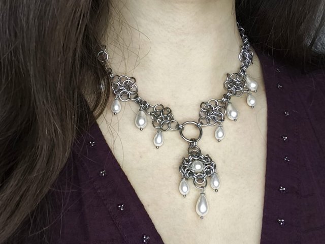 Choker / naszyjnik chainmaille z perłowymi łezkami – stal chirurgiczna, mroczny gothic dark fairycore, custom rozmiar
