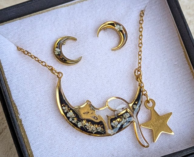 Naszyjnik i kolczyki kot na księżycu czarny