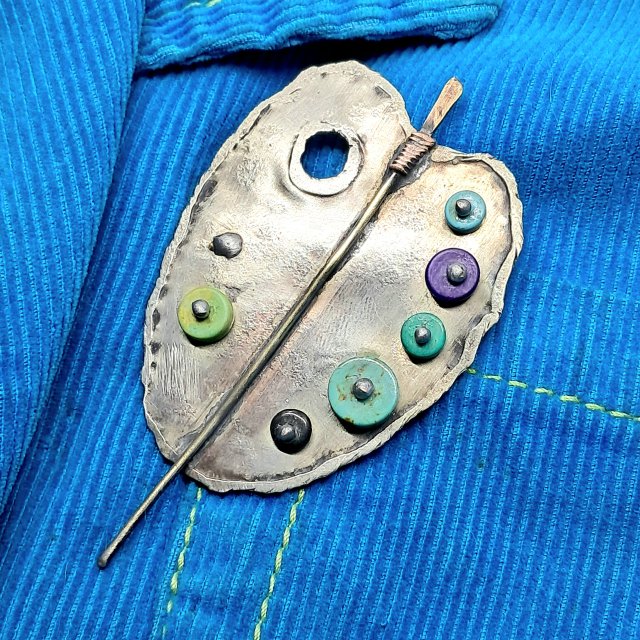 Paleta malarska broszka