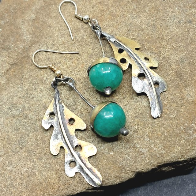 Zielone żołędzie kolczyki z jadeitem