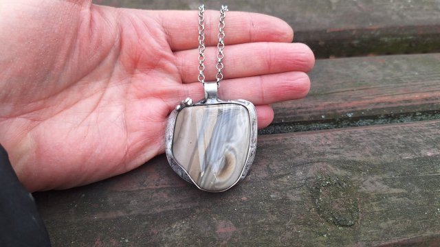 Krzemień pasiasty - wisiorek