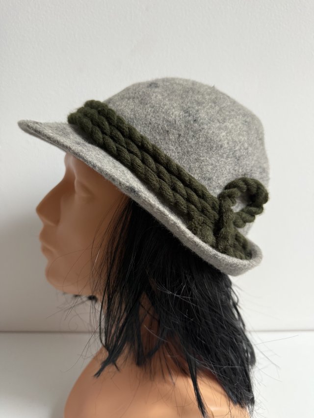 Wełniany Bawarski kapelusz