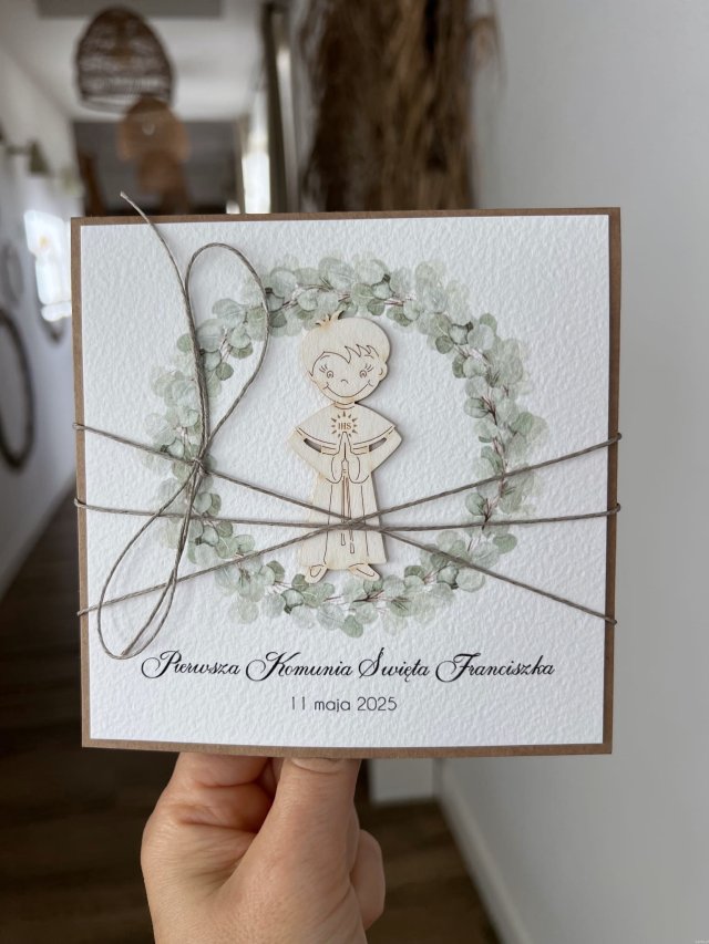 Piękna stylowa personalizowana kartka pamiątka komunii z życzeniami