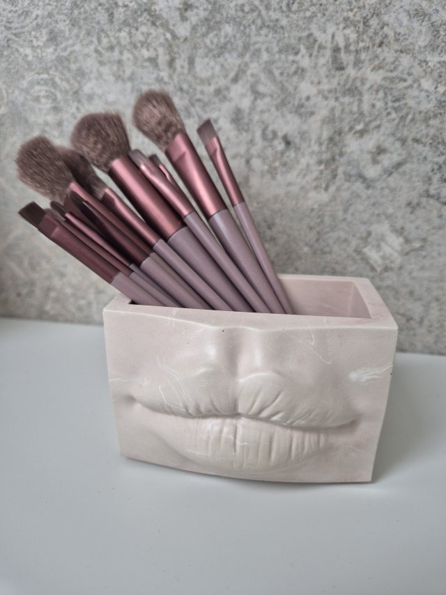 Pojemnik dekoracyjny USTA - beżowy marmurkowy