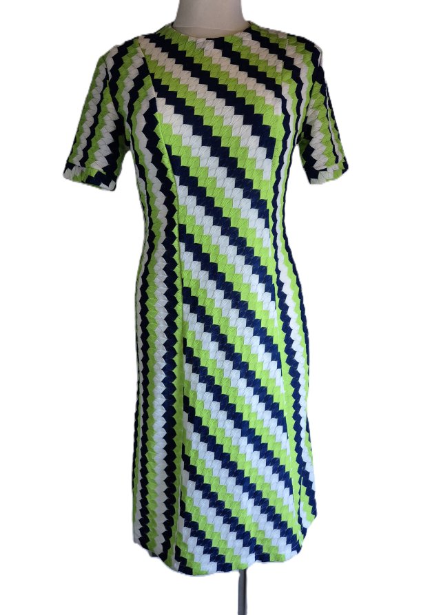 Sukienka vintage w zygzaki