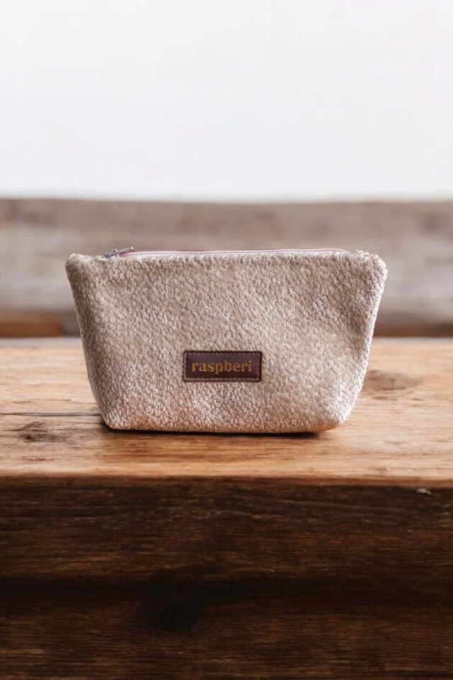 Kosmetyczka MIDI beżowy baranek