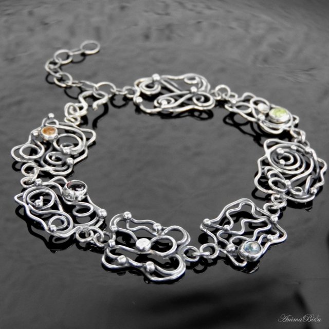 Bransoletka srebrna ażurowa z minerałami