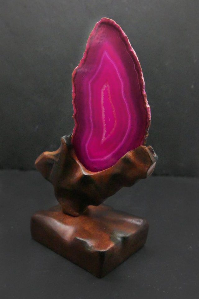 Ręcznie wykonany stelaż, uchyt, stojak, stand drewniany, lipa - różowy plaster agatu, agat, pirografia, wypalane w drewnie, upominek