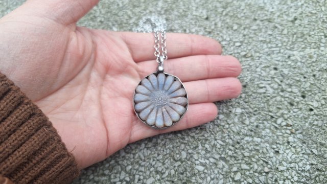 Kwiat księżycowy - wisiorek