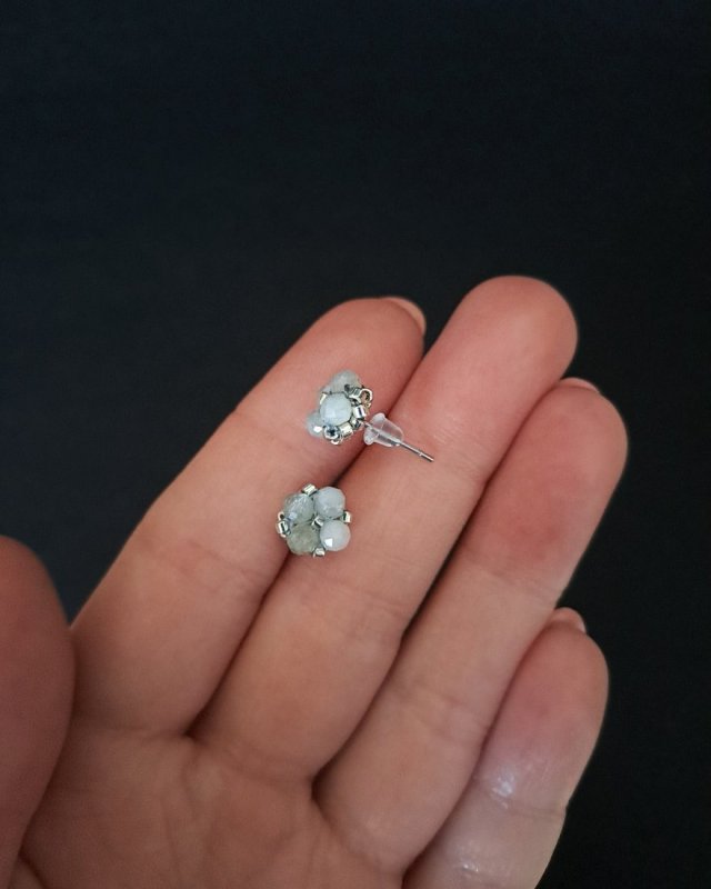 Delikatne Kolczyki Sztyfty - Labradoryt