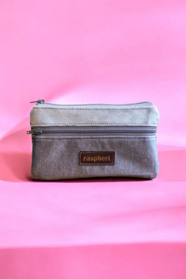 Portfelik damski w kolorze szarym