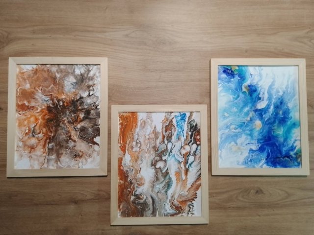 ZESTAW RĘCZNIE MALOWANYCH OBRAZÓW Z RAMAMI - TRYPTYK ENERGETYCZNY POURING - 3x 24x30cm