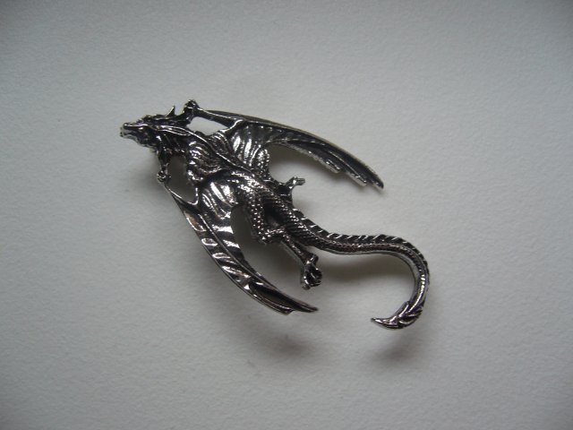 BROSZKA W STYLU GOTYCKIM - SREBRNY SMOK