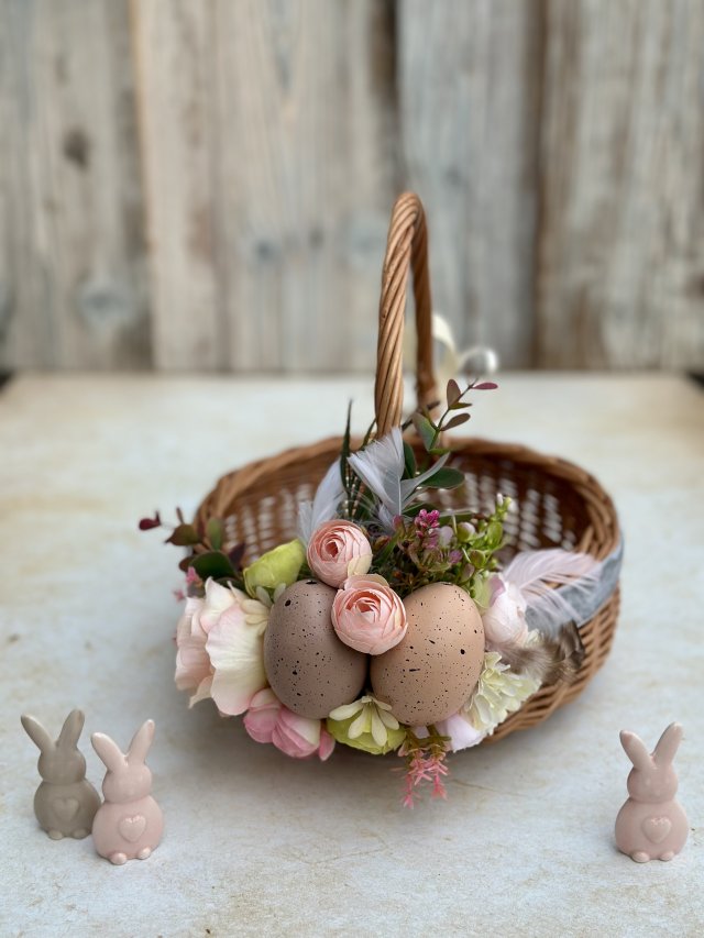 Koszyczek wielkanocny, koszyk wiklinowy na święcone