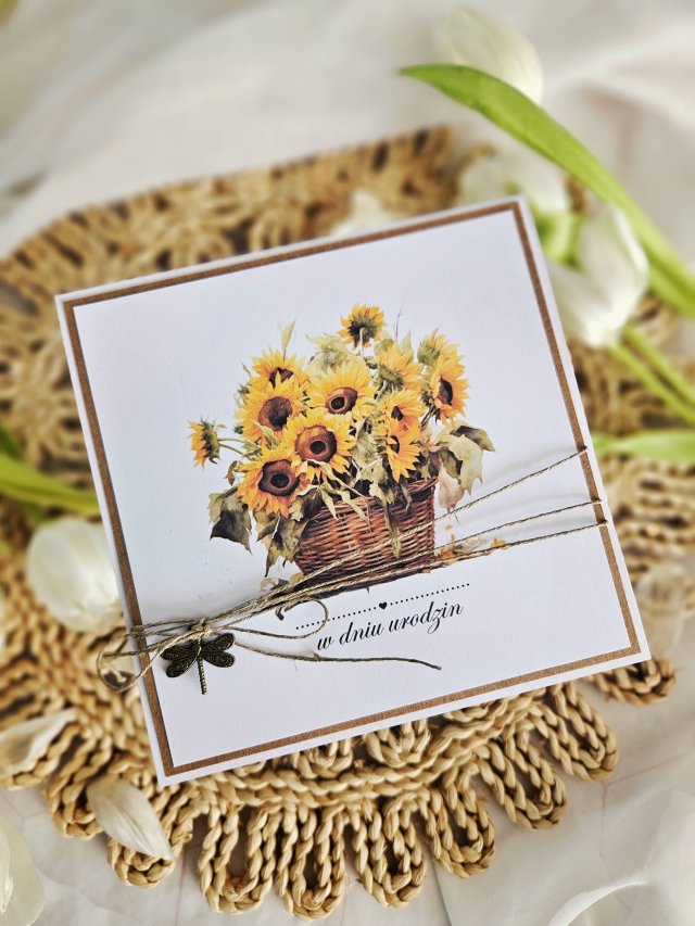Kartka urodzinowa ze słonecznikiem i ważką