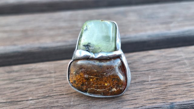 Prenit z bursztynem - pierścionek regulowany