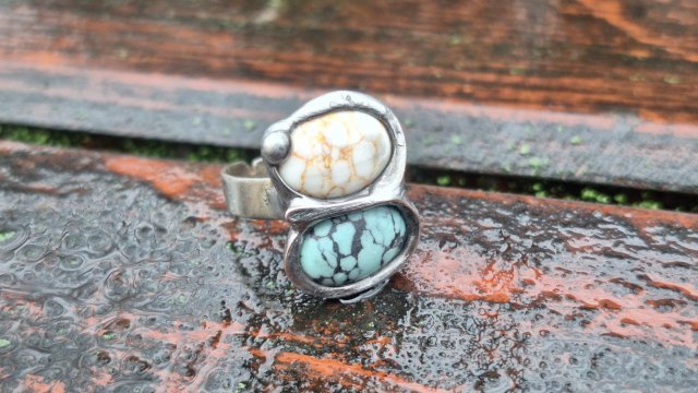 Biel z błękitem - pierścionek regulowany