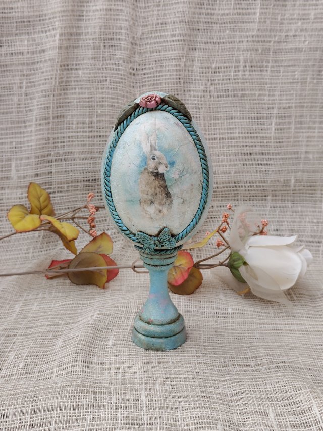 Pisanka Dekoracyjna na Postumencie - Wiosenny Zajączek Vintage