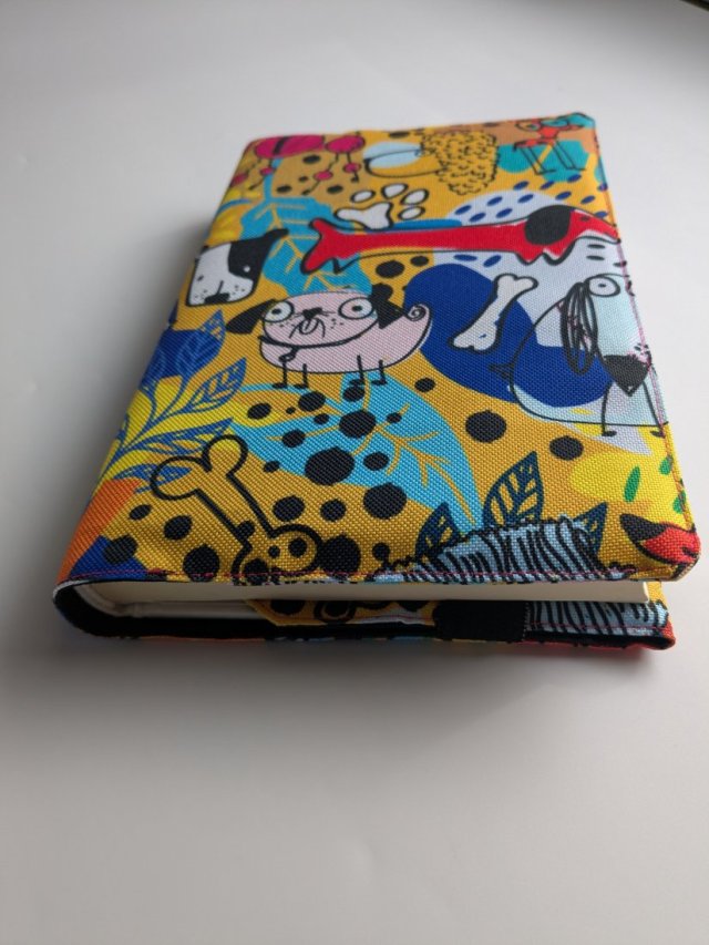 Etui na książkę - pieski