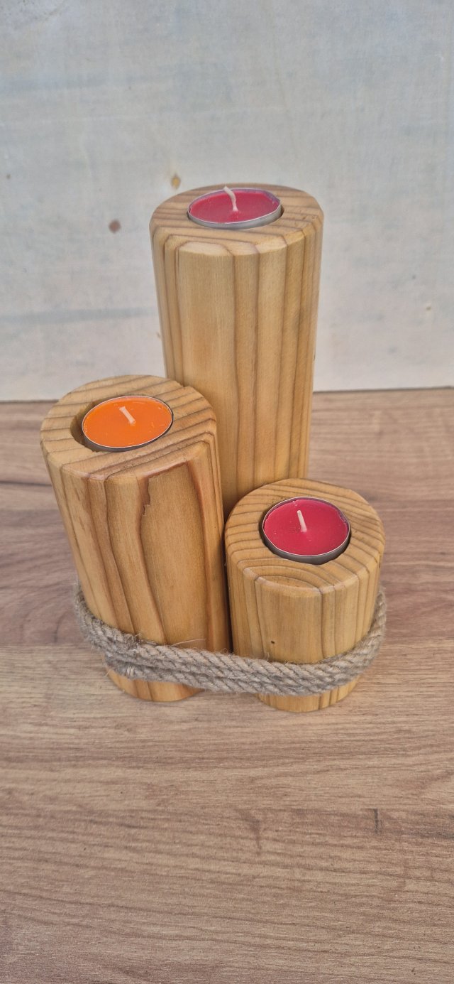Świecznik drewniany potrójny