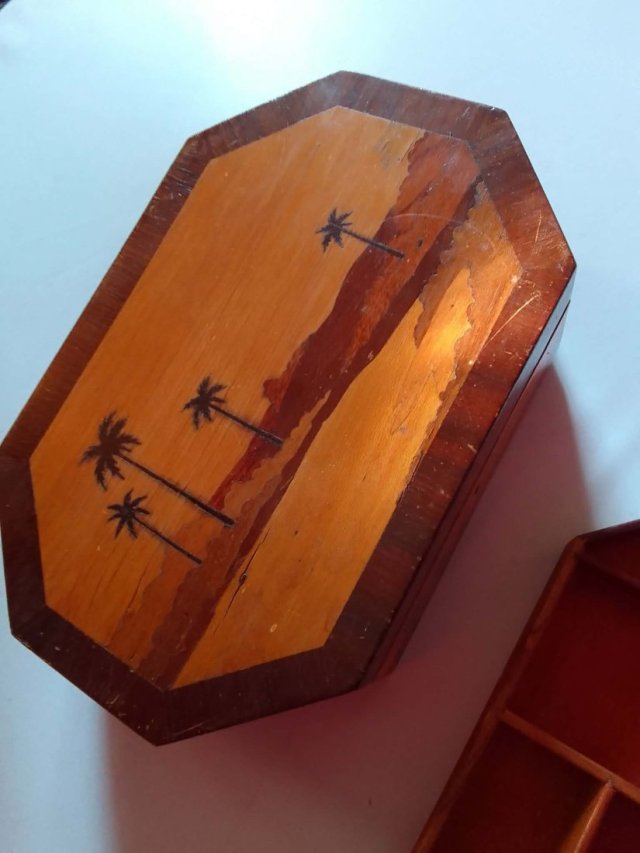 VINTAGE DREWNIANA SZKATUŁKA - INDUSTRIA BRASILEIRA - PALMY