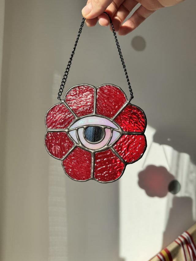 Ozdoba okienna "Łapacz Słońca" Kwiatowe Oko. Witraż Tiffany