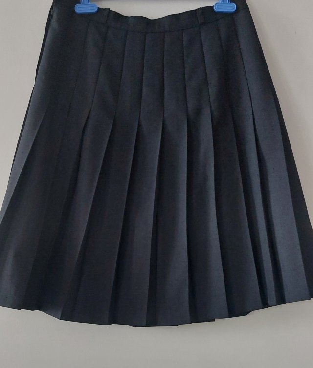 Czarna spódnica midi z zakładkami  vintage  L