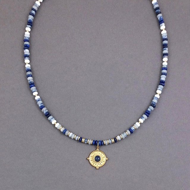 Naszyjnik z sodalitów