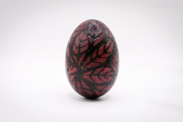 Ręcznie dekorowane drewniane jajko – LIŚCIE - pirografia,  buk, bejcowane na mahoń,upominek na Wielkanoc, Easter, egg