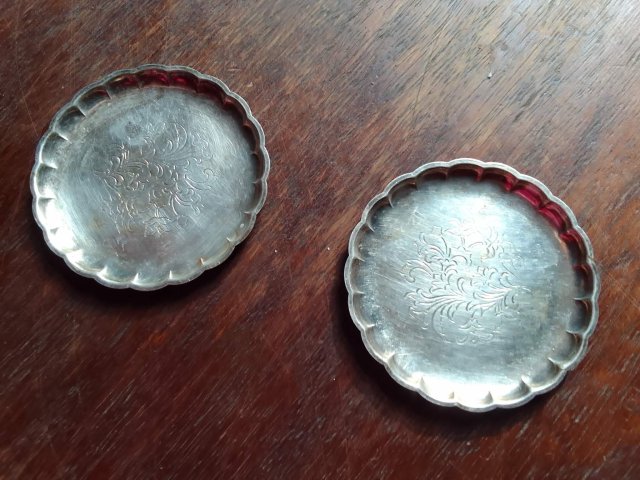 PATERKA VINTAGE - POSREBRZANE TALERZYKI