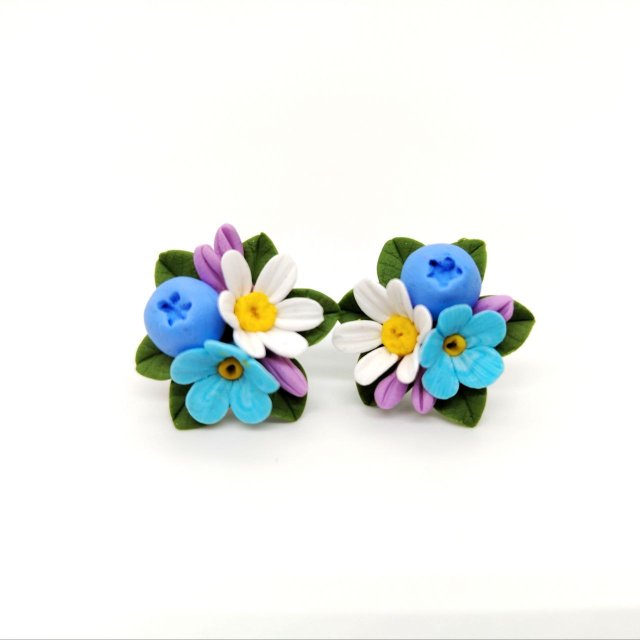 Kolczyki sztyfty kwiaty handmade stokrotka niezapominajka jagoda
