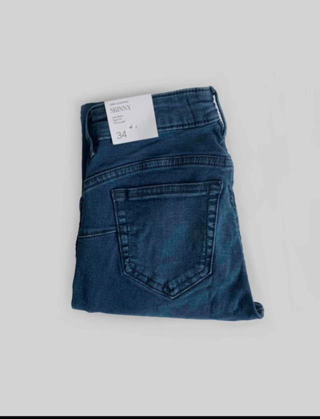 NOWE spodnie jeansowe jeansy granatowe Mango xs push-up