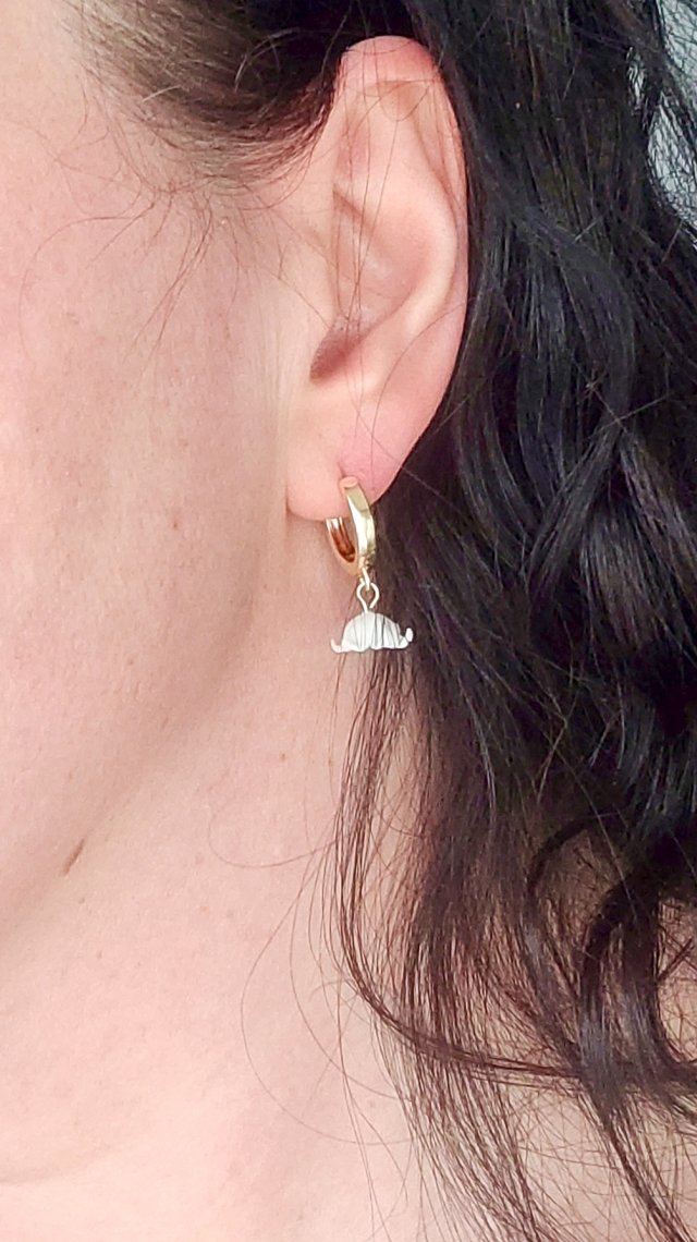 Złocone Kolczyki Konwalie – Minimalistyczne i Subtelne