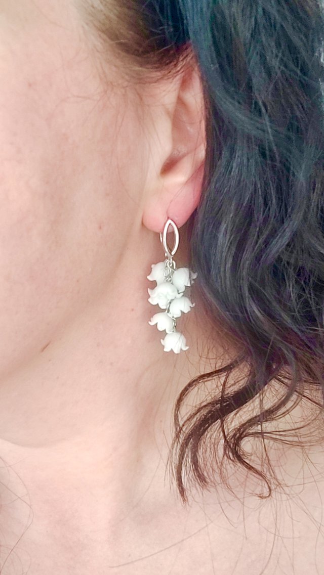 Kolczyki Konwalie – Realistyczne Gałązki ze Stali Chirurgicznej