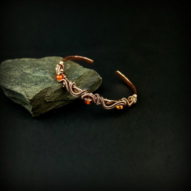 Bransoleta mankietowa z bursztynem