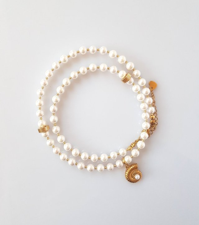 Naszyjnik z Muszlą i Perłami