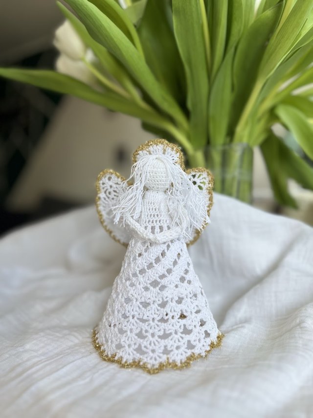 Szydełkowy Anioł ażurowy – Rękodzieło, 18 cm