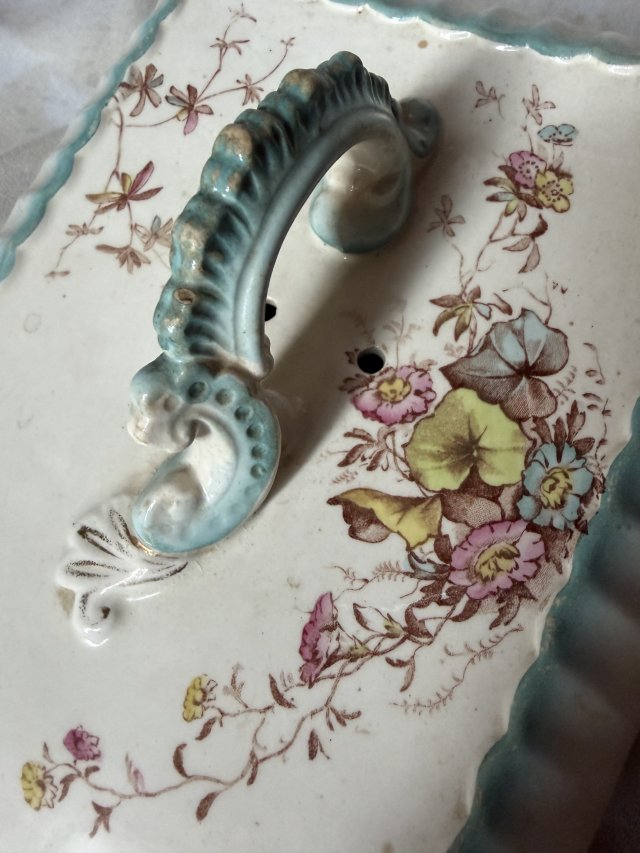 Patentowy Antyk J.H.W. & Sons Tunstall England stara przykrywka do sera ręcznie malowana